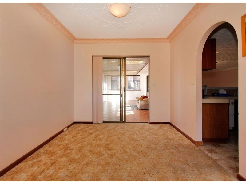 90 Marvel Avenue, Munster WA 6166