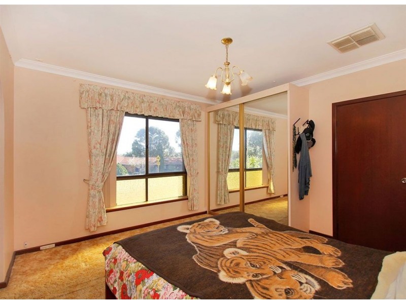 90 Marvel Avenue, Munster WA 6166