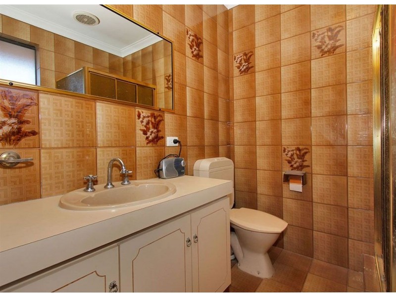 90 Marvel Avenue, Munster WA 6166