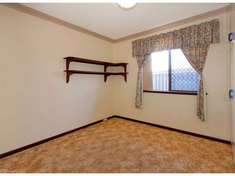 90 Marvel Avenue, Munster WA 6166