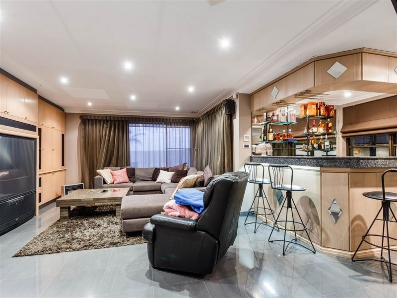 6 Viewcrest Rise, Coogee WA 6166