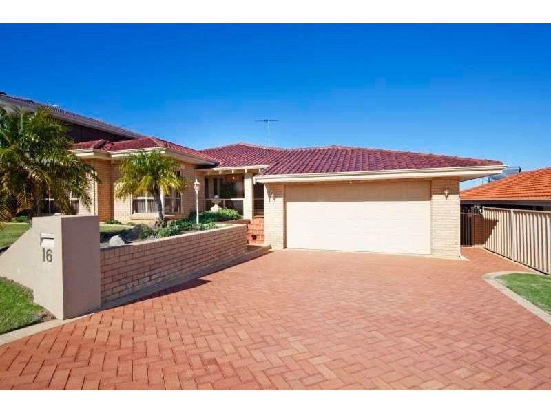 16 Barrett Street, Spearwood WA 6163