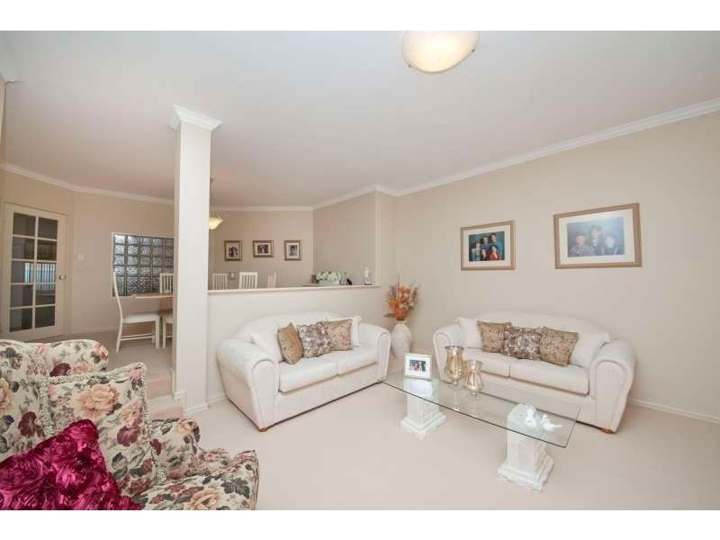 16 Barrett Street, Spearwood WA 6163