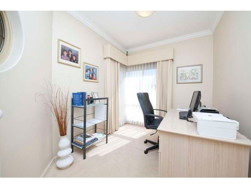 16 Barrett Street, Spearwood WA 6163