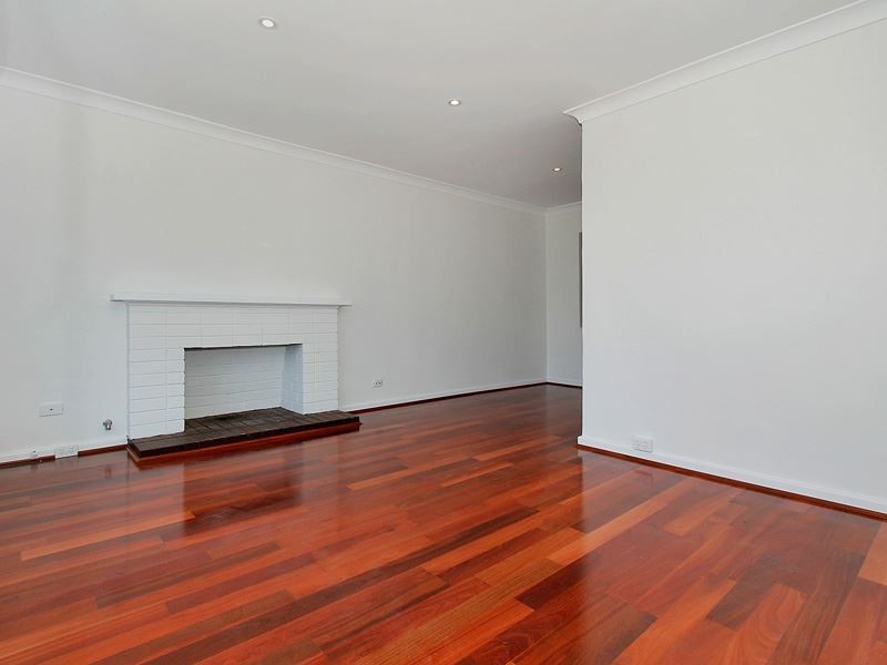 1 Miranda Crescent, Coolbellup WA 6163