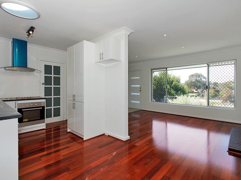 1 Miranda Crescent, Coolbellup WA 6163