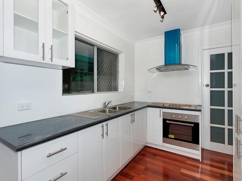 1 Miranda Crescent, Coolbellup WA 6163