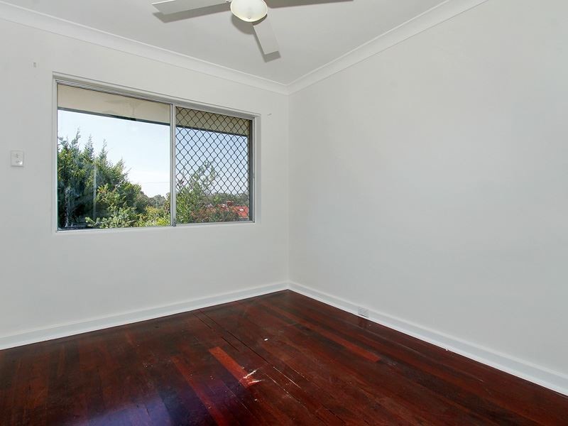 1 Miranda Crescent, Coolbellup WA 6163