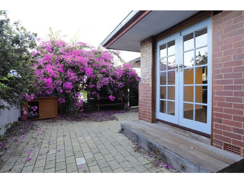 38 Redmond Road, Hamilton Hill WA 6163