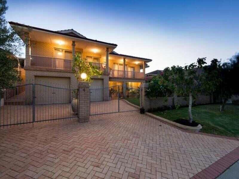 4 Strickland Court, Coogee WA 6166