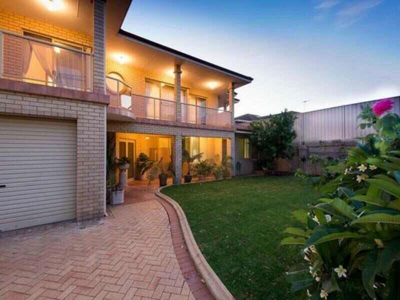 4 Strickland Court, Coogee WA 6166
