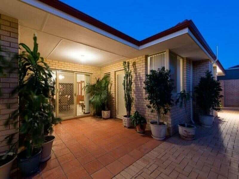 4 Strickland Court, Coogee WA 6166