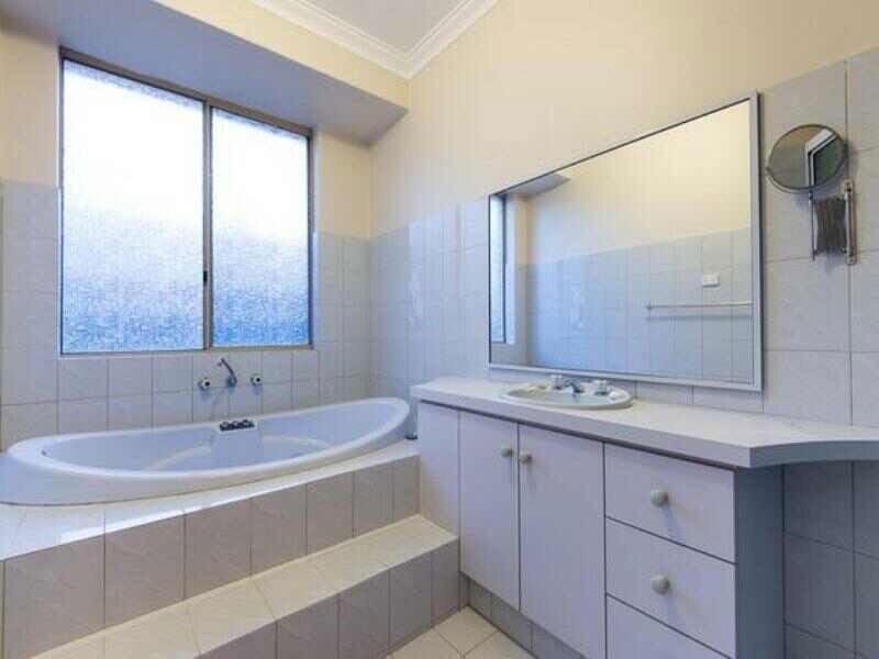 4 Strickland Court, Coogee WA 6166