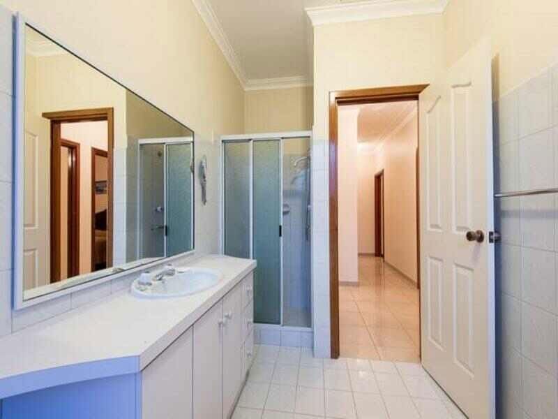 4 Strickland Court, Coogee WA 6166