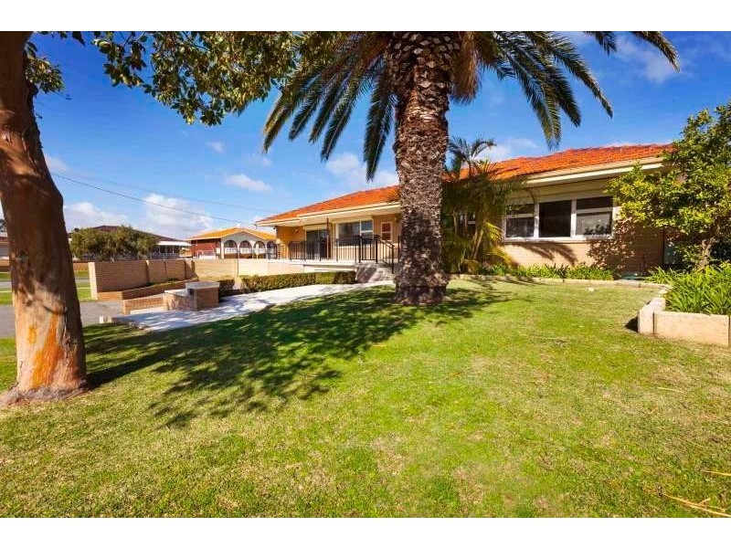 27 Wardle Road, Beaconsfield WA 6162