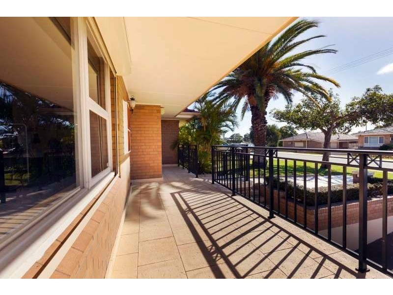 27 Wardle Road, Beaconsfield WA 6162