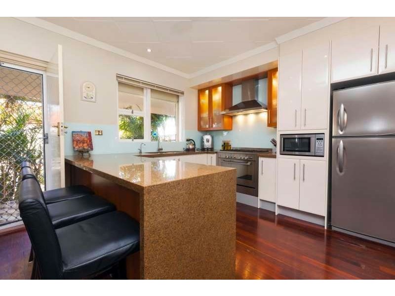 27 Wardle Road, Beaconsfield WA 6162