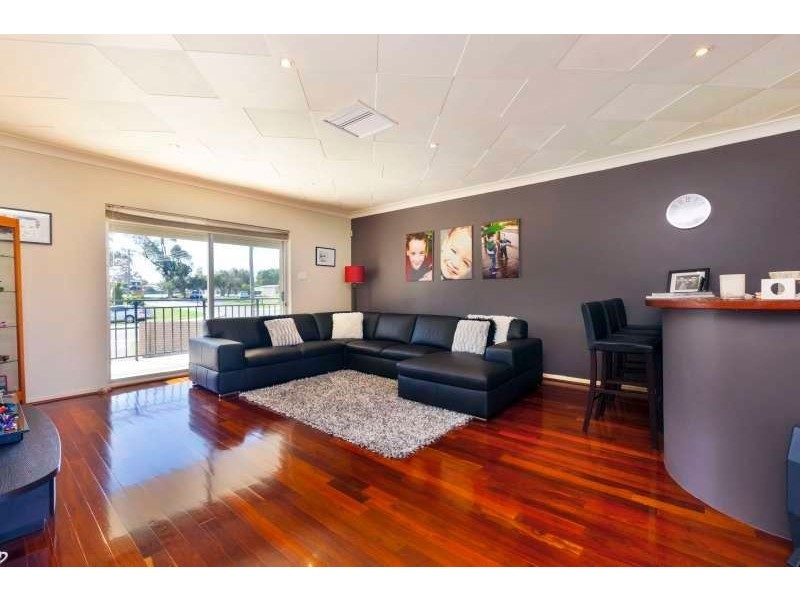 27 Wardle Road, Beaconsfield WA 6162