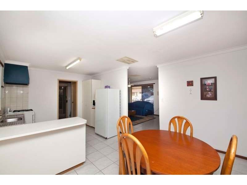 154 Elderberry Drive, South Lake WA 6164