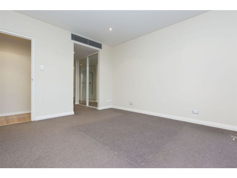 10/52 Rollinson Road, North Coogee WA 6163