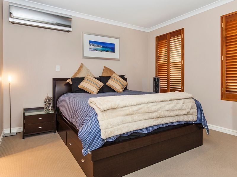 42 Honeyeater Street, Beeliar WA 6164