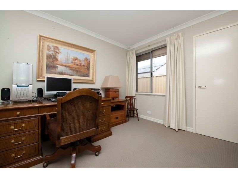 42 Honeyeater Street, Beeliar WA 6164