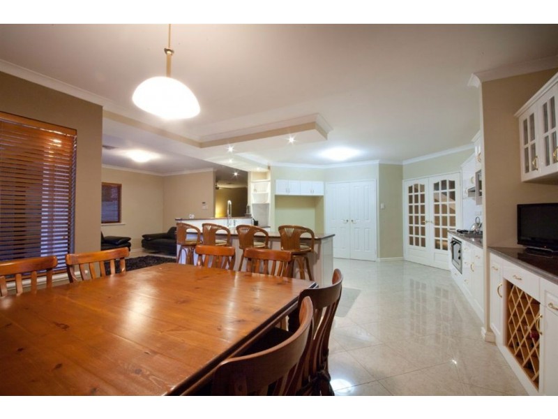 107 Glen Iris Drive, Jandakot WA 6164