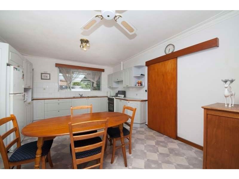 1 Pilgrim Way, Hamilton Hill WA 6163