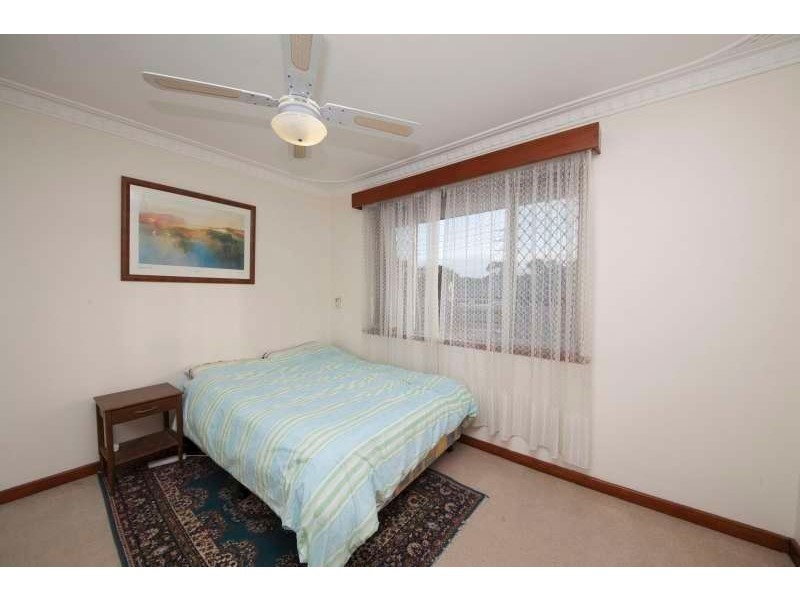1 Pilgrim Way, Hamilton Hill WA 6163