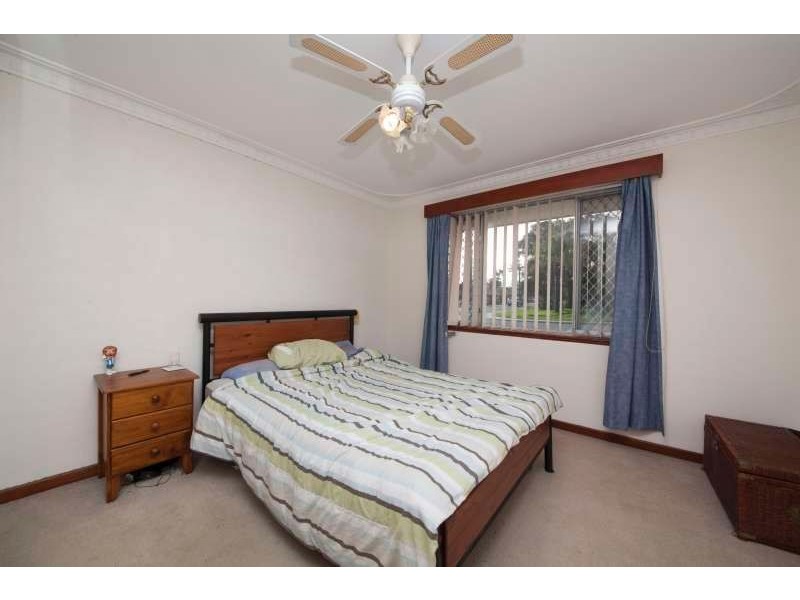 1 Pilgrim Way, Hamilton Hill WA 6163