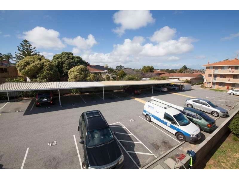 9/150 Healy Road, Hamilton Hill WA 6163