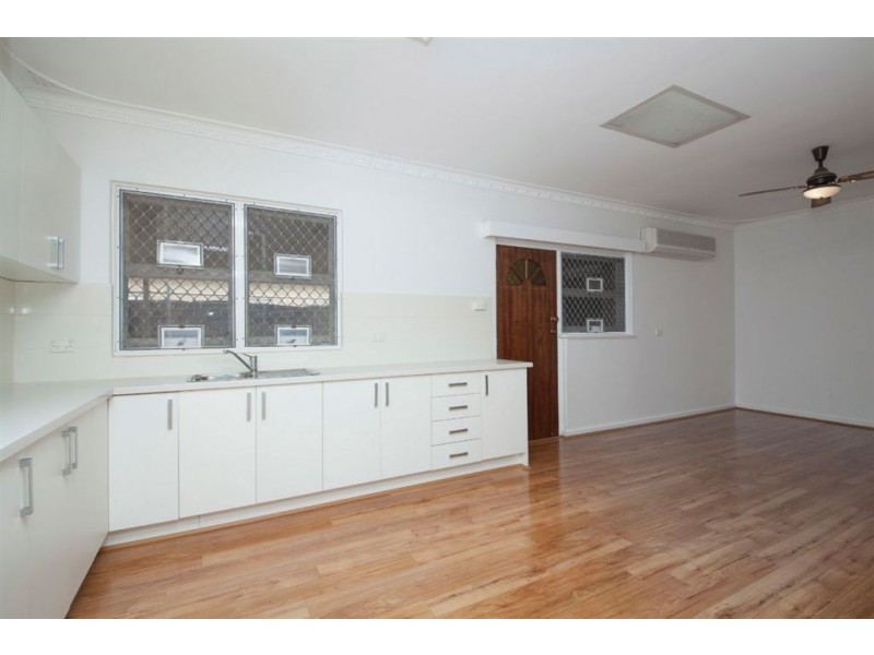 71 Edeline Street, Spearwood WA 6163