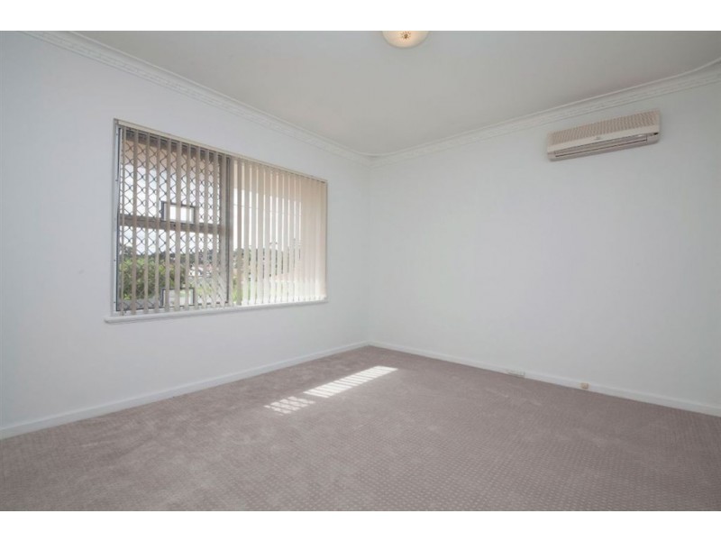 71 Edeline Street, Spearwood WA 6163