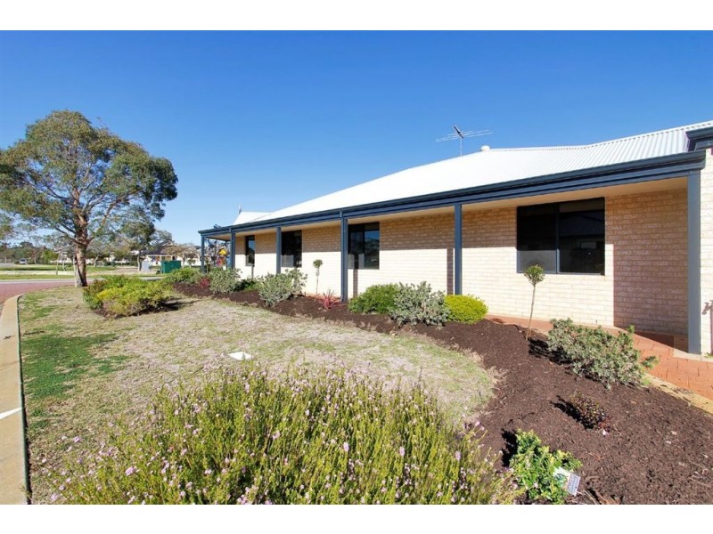 8 Chorus Circle, Atwell WA 6164