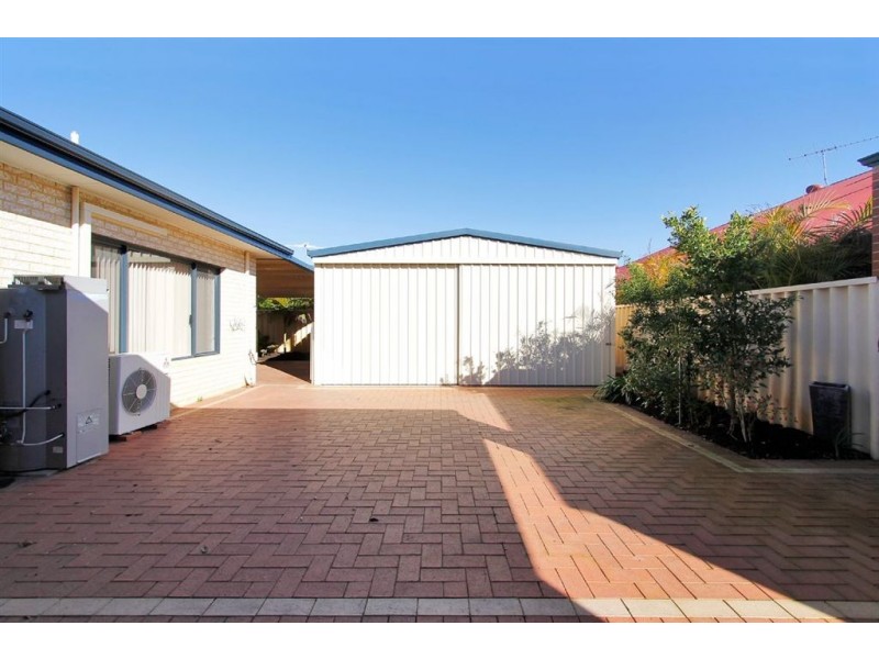 8 Chorus Circle, Atwell WA 6164