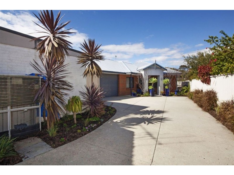 40 Redmond Road, Hamilton Hill WA 6163