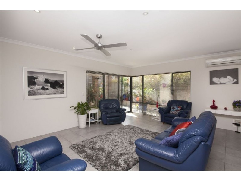 40 Redmond Road, Hamilton Hill WA 6163