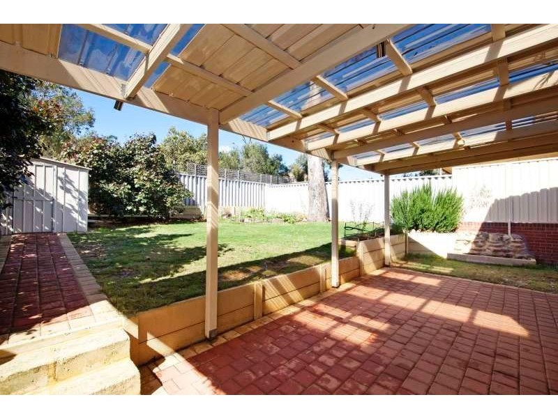 16 Watterton Place, Hamilton Hill WA 6163