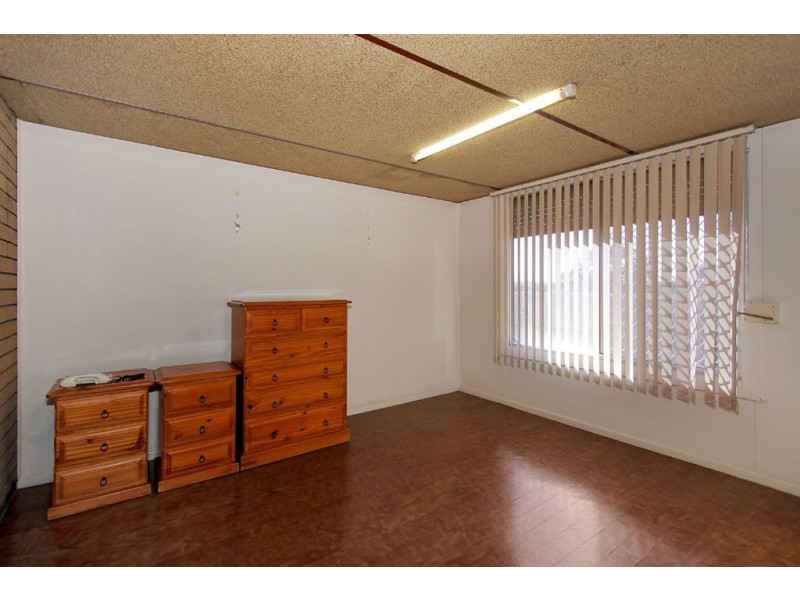 16 Newton Street, Spearwood WA 6163