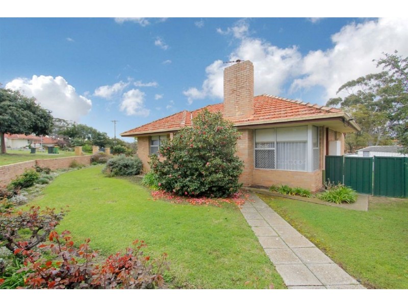 22 Ferdinand Crescent, Coolbellup WA 6163