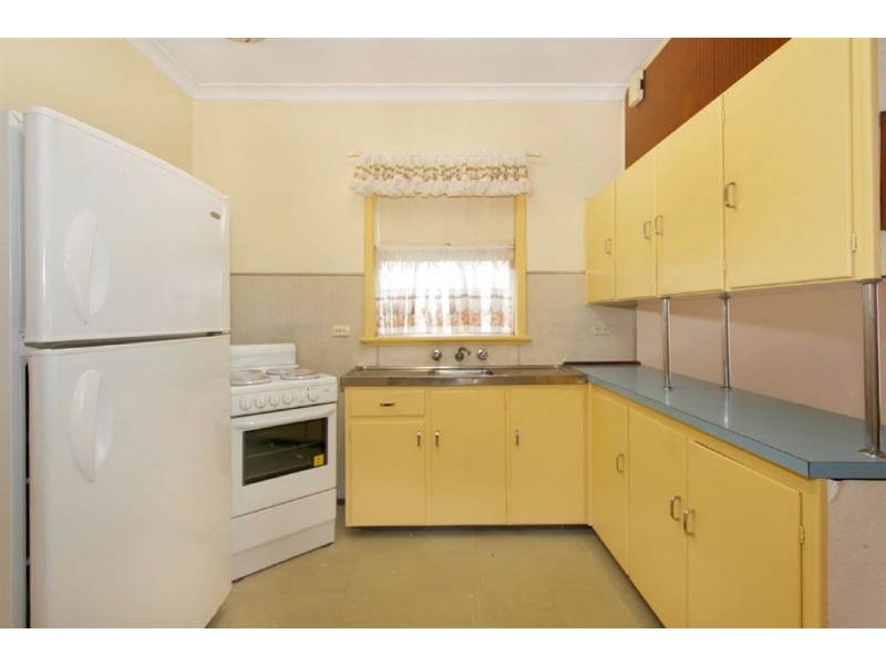22 Ferdinand Crescent, Coolbellup WA 6163