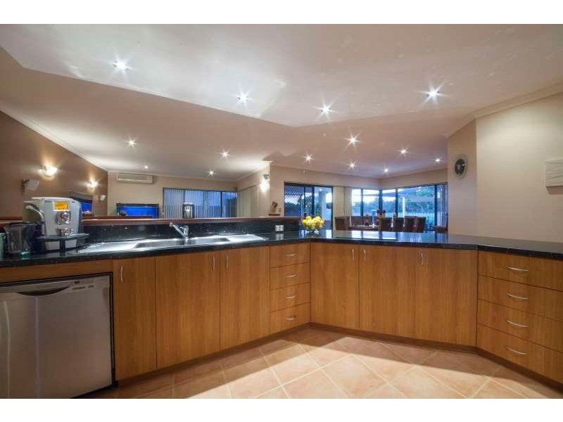 32 Forillion Avenue, Bibra Lake WA 6163