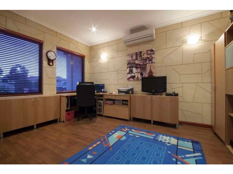 32 Forillion Avenue, Bibra Lake WA 6163