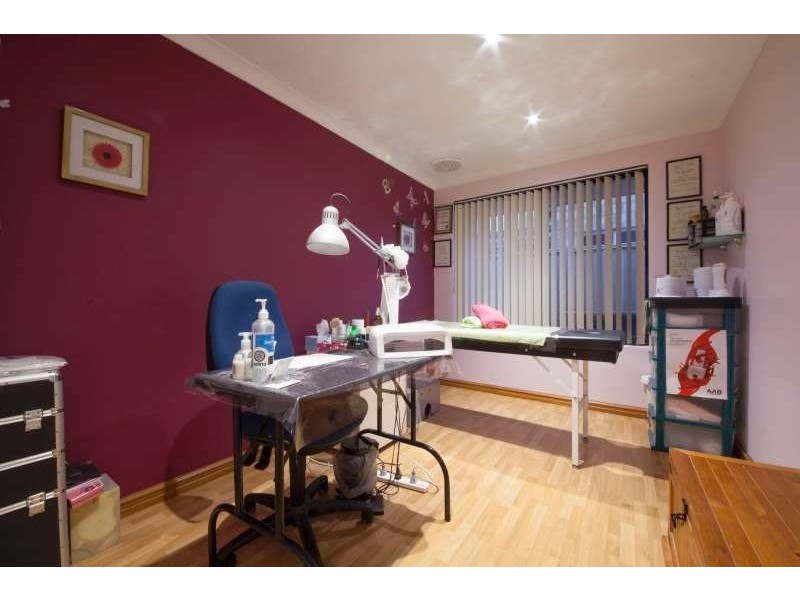 32 Forillion Avenue, Bibra Lake WA 6163