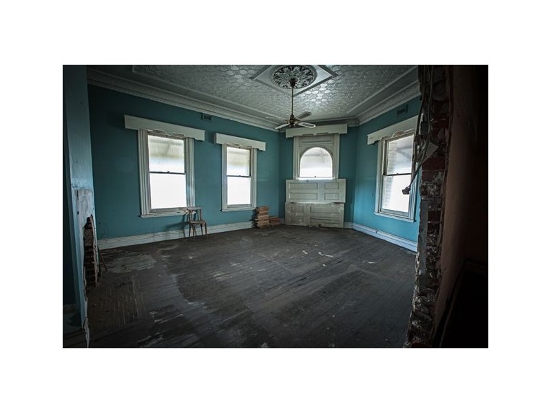 1 Rockingham Road, Hamilton Hill WA 6163