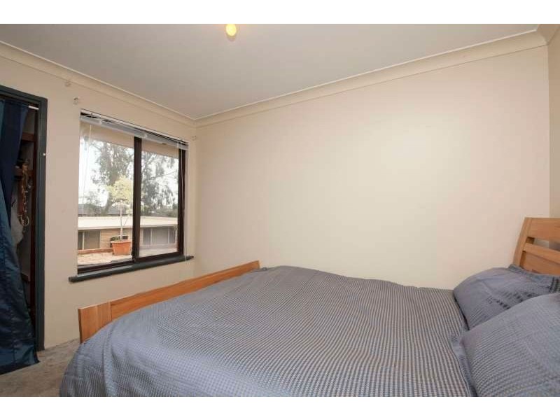 15 Aumerle Way, Spearwood WA 6163