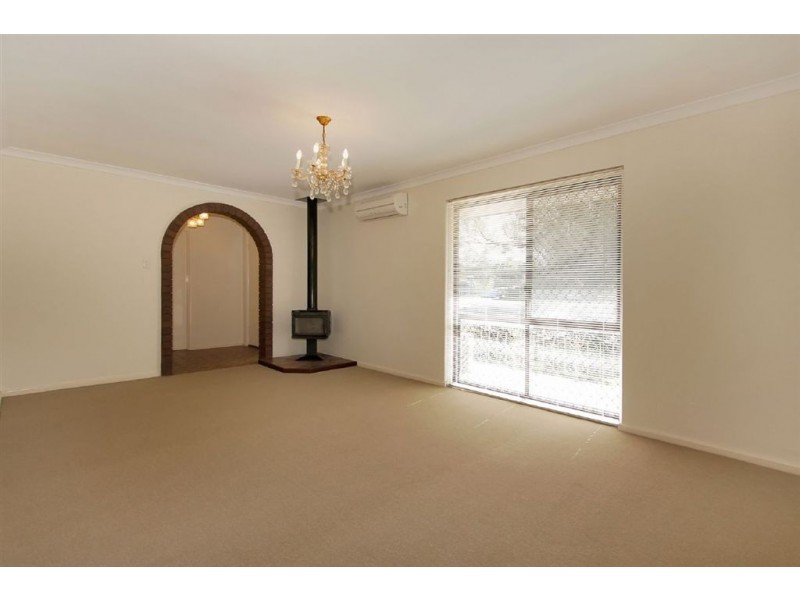 10 Entrance Road, Spearwood WA 6163