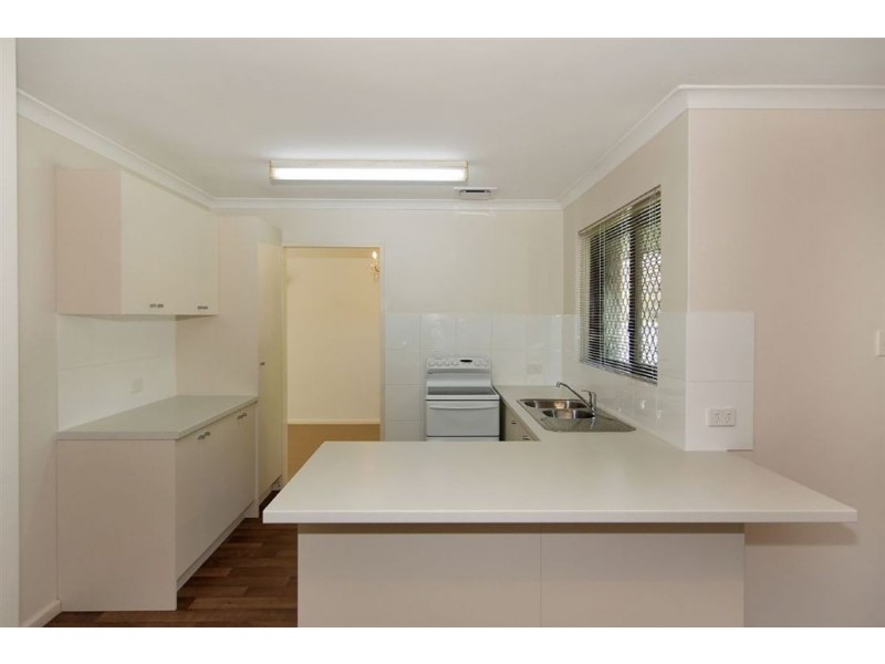 10 Entrance Road, Spearwood WA 6163