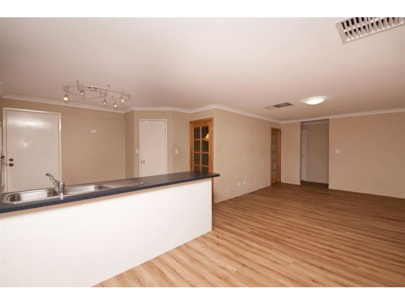 7 Delaney Parkway, Port Kennedy WA 6172