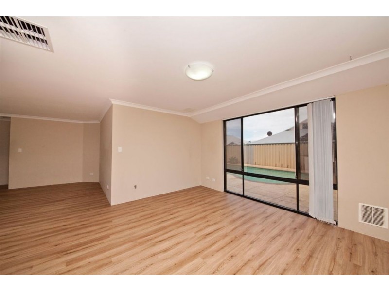 7 Delaney Parkway, Port Kennedy WA 6172